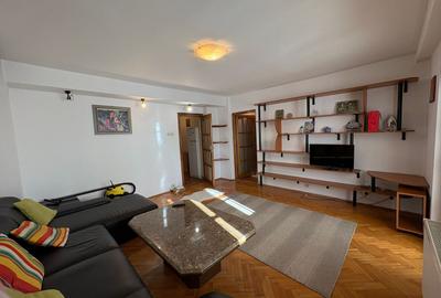 Apartament cu 2 camere semidecomandat, mobilat în Berceni