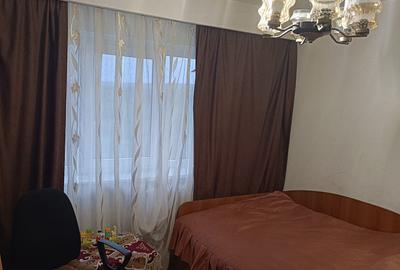 Apartament 2 camere, de vânzare, zona între lacuri, strada Tulcea,  etaj 3/4 - 5