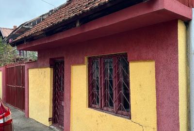 Casa zona  1 - str. Calugareni - 5