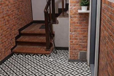 2 studiouri pretabile circuit turistic, Centrul istoric, Strada Postavarului - 2