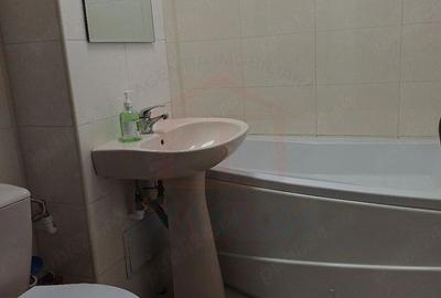 De închiriat apartament 2 camere decomandat | Micro 20 | 350 EURO/LUNA - 3