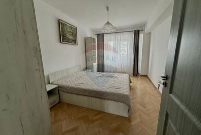 Apartament 3 camere de închiriat decomandat–central, Piața Cipariu - 1