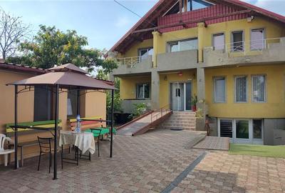 Casă individuală cu 10 camere în Aradul Nou