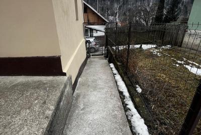 Casă de vânzare în Azuga – 3 camere, teren 167 mp, acces din 2 străzi - 5
