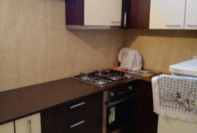 Apartament la vila, 3 camere semidecomandate - 10