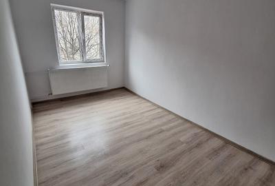99900 euro!! 4 camere renovate .. Circumvalatiunii .. etaj 3 - 12