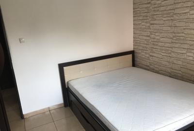 Proprietar, inchiriez apartament la primul etaj - 7