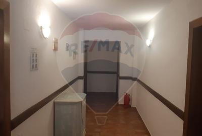 Hotel / Pensiune cu 18 camere de vânzare in Moieciu, Brasov - 16