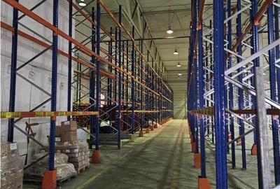 Spatiu Industrial - 4000 mp - Logistica - Depozitare - Distributie - 6