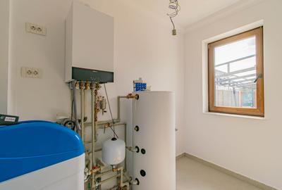 Vila moderna cu vedere la lac, ambient intim si elegant, piscina, carport - 41