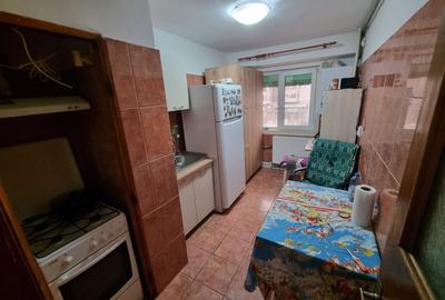 Apartament decomandat 3 cametre zona Casa de Cultura - 3