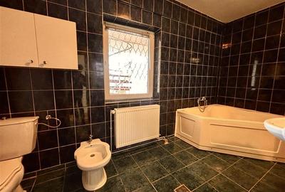 Vila zona Coresi | 1170 mp teren | 6 camere | De vanzare - 25