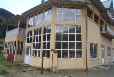 Propietar vand casa cu teren in Fundu Moldovei- Jud Suceava- comision 0 - 1