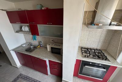 Apartament cu 3 camere decomandat, mobilat în Titulescu