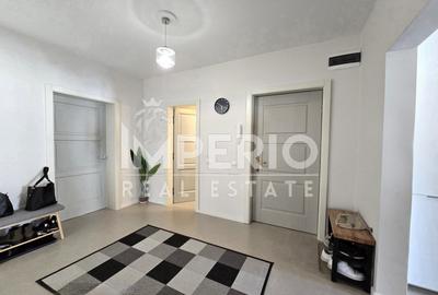 Apartament cu 4 camere in vila , garaj si boxa la subsol - 1