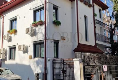 Apartament cu 5 camere semidecomandat, mobilat în Dorobanți