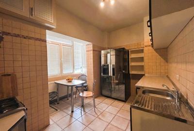 Vând apartament boem, într-un bloc ca un refren - 18