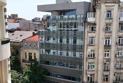 Birou, 260 mp în Universitate