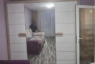 Apartament 2 camere decomandat, centrala proprie. Zona Uzina 2 - 4