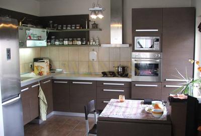 Duplex cu 4 camere în Florești