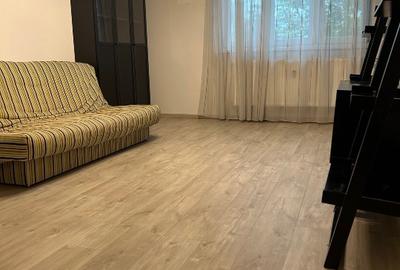 Apartament cu 3 camere semidecomandat, mobilat în Dristor
