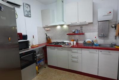 Silistea Snagovului,vila  2012, la cheie,  5 camere+ bucatarie vara, piscina - 40