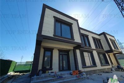 Duplex 8 camere cu doua intrari separate curte comuna Navodari - 2