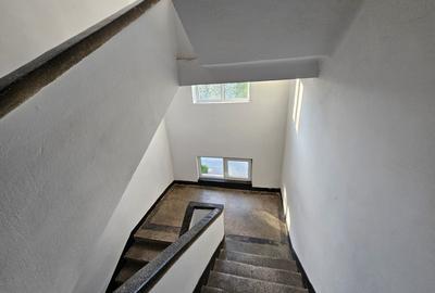 Apartament 2 camere, decomandat, etaj 2 din 2, cu pod, zona Aeroport, comision 0 - 18