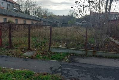 TECHIRGHIOL - CENTRU PRIMARIE TEREN 760 MP. IDEAL  PENSIUNE, BLOC, URBANISM P+2 - 4