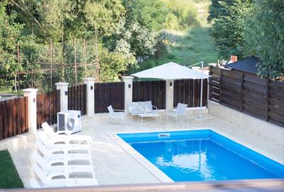 Casa ultrafinisata cu piscina in Borhanci zona Romul Ladea - 19