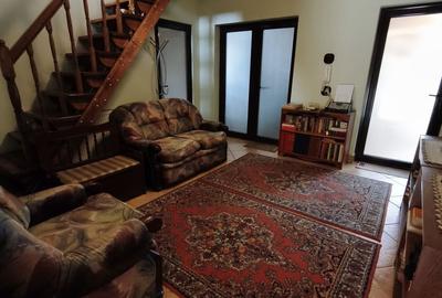 Casa de locuit Central 310 mp utili + 2 spatii comerciale de la strada - 12