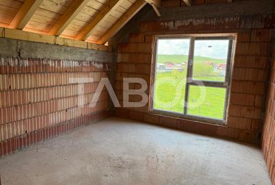 Casa 5 camere 3 bai terasa 22 mp curte libera 262 mp Sura Mare Sibiu - 9