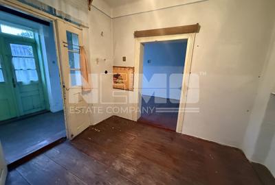 Casă + Teren 1556 mp | Zona Centrală | Front 16 m | 118.000 € - 9