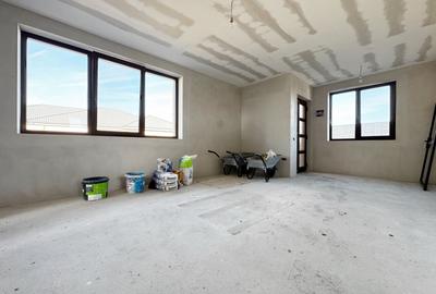 Casă individuală cu 3 camere în Sânmihaiu Român