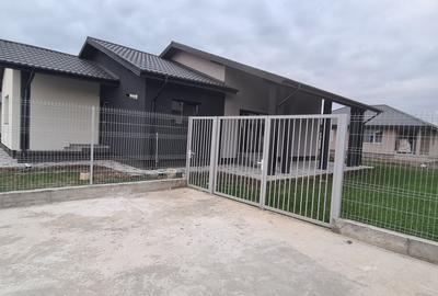 Vila,500 mp,120 mp utili,,mobilata si utilata ,Saftica. - 10