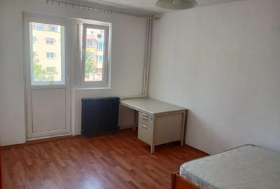 Apartament 2 camere decomandat zona Astra