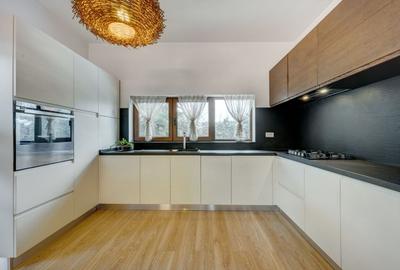 Vila de vanzare in Otopeni-central, zona linistita-Comision 0% - 39