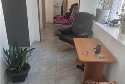 Apartament cu 2 camere decomandat în Traian