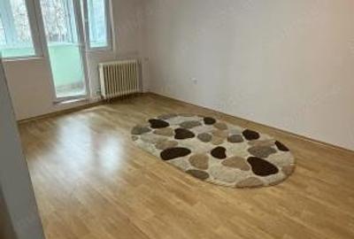 Apartament cu 4 camere decomandat, mobilat în Apărătorii Patriei
