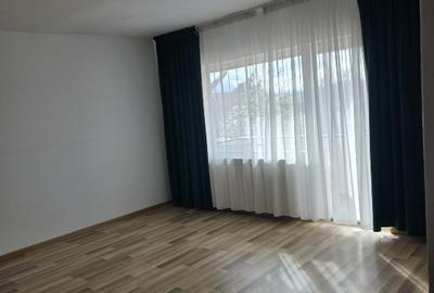 OFERIM SPRE VANZARE APARTAMENT CU 3 CAMERE DIRECT DE LA PROPRIETAR - 6