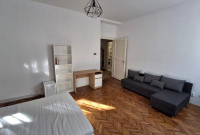 De inchiriat apartament in zona ultracentrala - 1