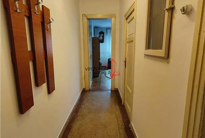 Casa spatioasa cu gradina mare zona Expozitiei  Agronomie - 19