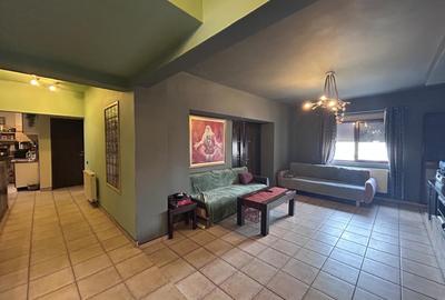 Vand apartament boem, intr-un bloc ca un refren - 1