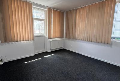 Inchiriere Birou 2 camere balcon Unirii - 3