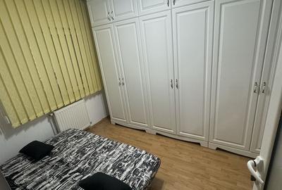 Apartament 3 camere  decomandat , etaj 02 , zona  Cetate - 4