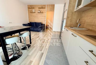Apartament cu 3 camere semidecomandat, mobilat în Torontalului