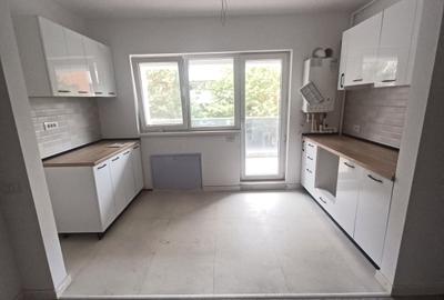 Apartament cu 2 camere decomandat în Vest