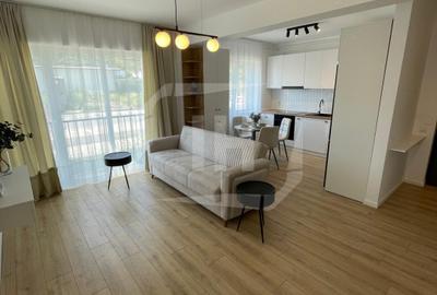 Apartament cu 2 camere semidecomandat, mobilat în Florești