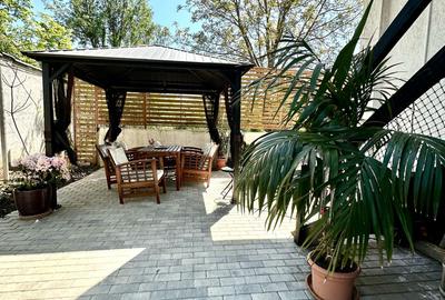 Apartament cu 4 camere decomandat, mobilat în Băneasa