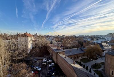 Apartament cu 4 camere *95mpc* // Bulevardul Unirii - 41